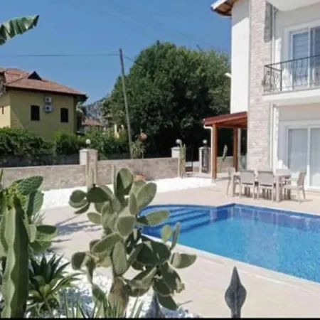 Stylish Ground Floor 3-bed In Dalyan *
