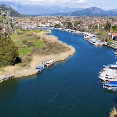 Stylish Ground Floor 3-bed In Dalyan Διαμέρισμα